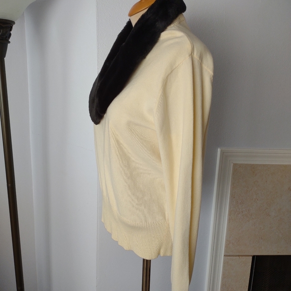 Faux Fur Collar Sweater Detachable Quit LUXURY - Picture 4 of 8